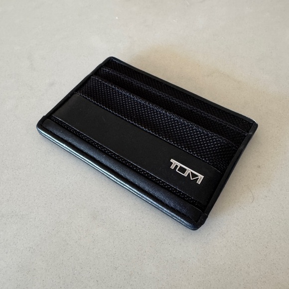 TUMI CARD HOLDER - ALPHA SLIM CARD CASE BLACK - Picture 2 of 6